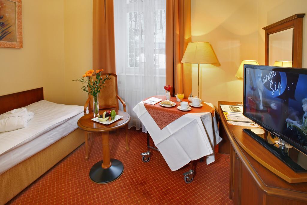 Ensana Centralni Lazne - Maria Spa Mariënbad Kamer foto